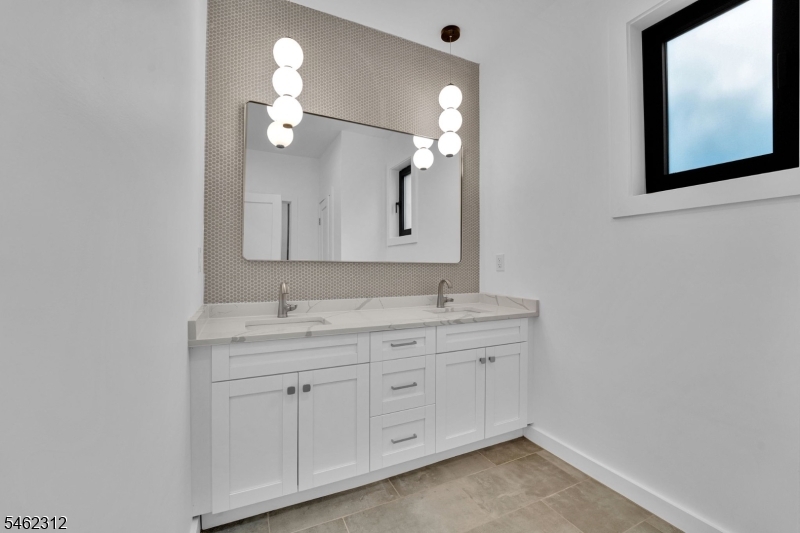 8 Fordham Rd Property Photo 22