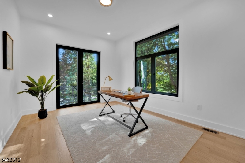8 Fordham Rd Property Photo 36