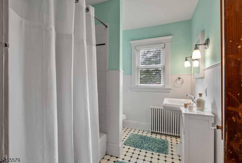 365 Walthery Ave Property Photo 18