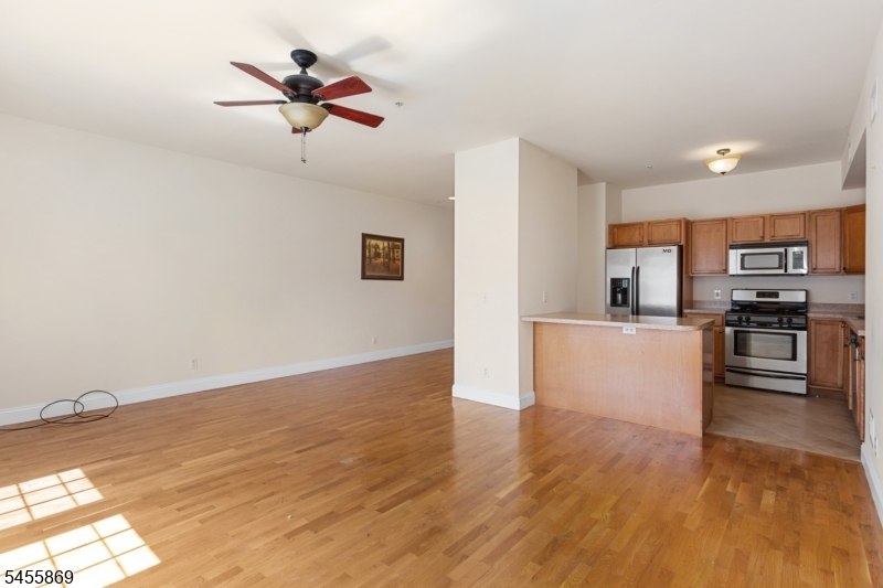 1677 Springfield Ave 2 Property Photo 2