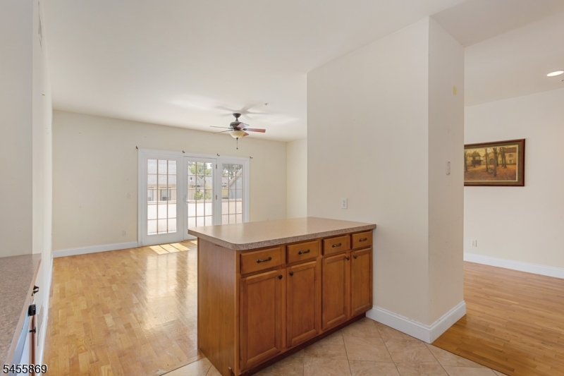1677 Springfield Ave 2 Property Photo 6