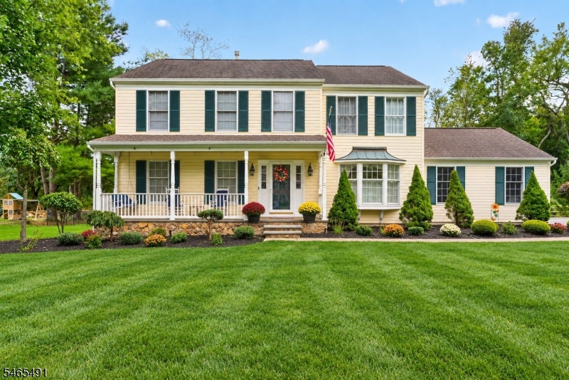 12 Pebble Beach Way Property Photo 1
