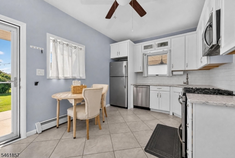 11 5th Avenue Property Photo 4
