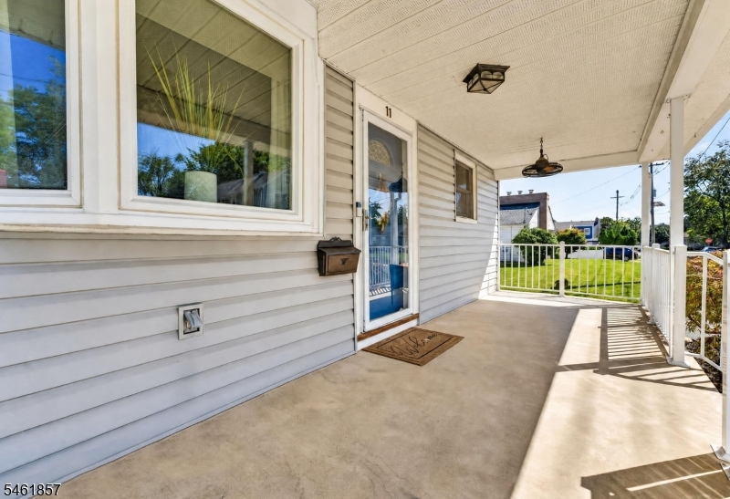 11 5th Avenue Property Photo 22