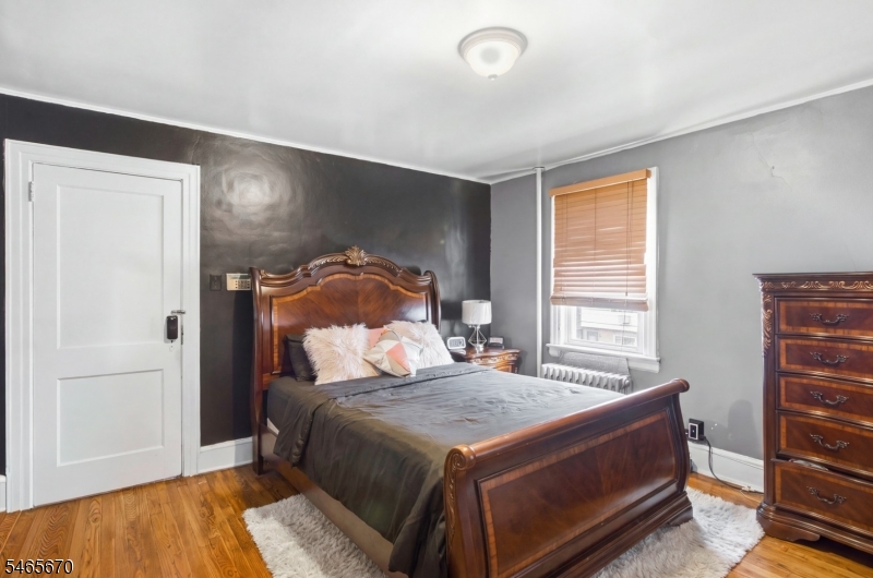 281 Smith St Property Photo 12