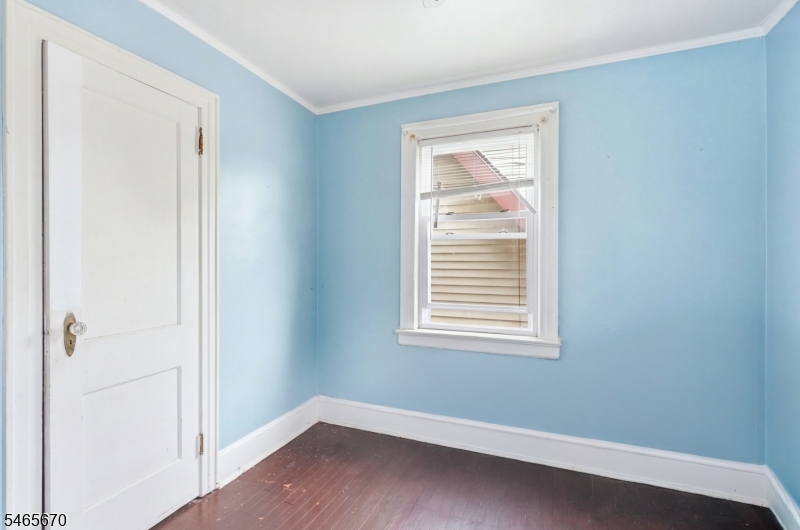281 Smith St Property Photo 14