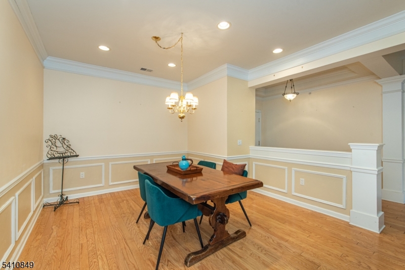 10323 Warrens Way 323 Property Photo 6