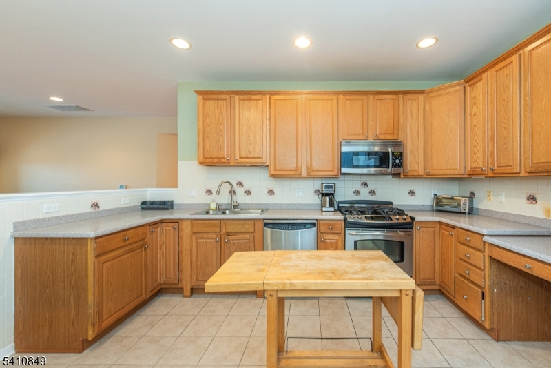 10323 Warrens Way 323 Property Photo 10