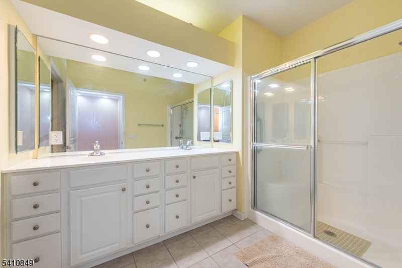 10323 Warrens Way 323 Property Photo 17