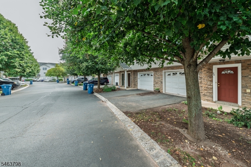 24 Alerica Ln 24 Property Photo 3