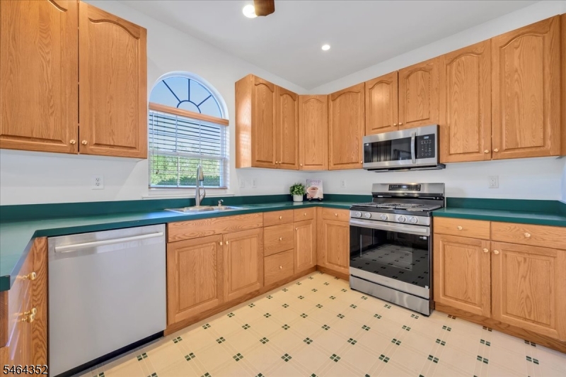 21 Reinhart Way Property Photo 14