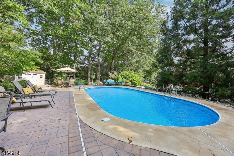 40 Brook Ter Property Photo 44