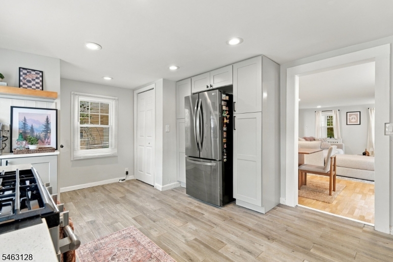 321 Boyden Ave Property Photo 18