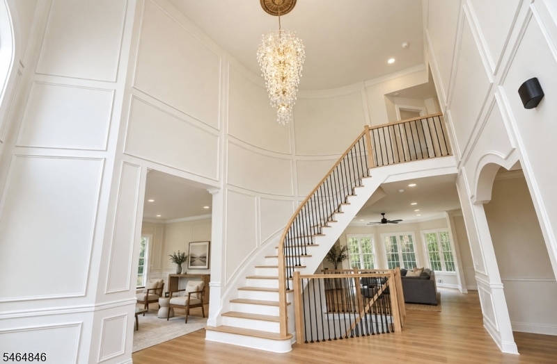 44 Bridle Path Property Photo 5