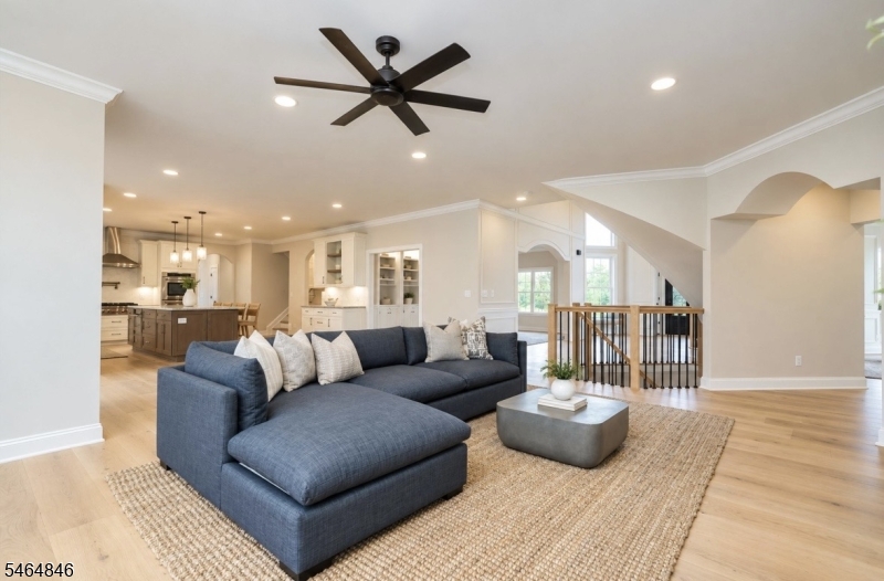44 Bridle Path Property Photo 8