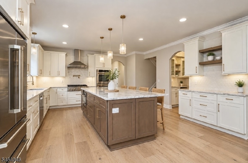44 Bridle Path Property Photo 9