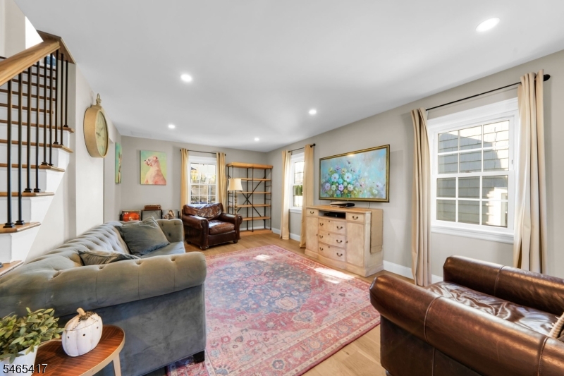 644 Golf Ter Property Photo 4