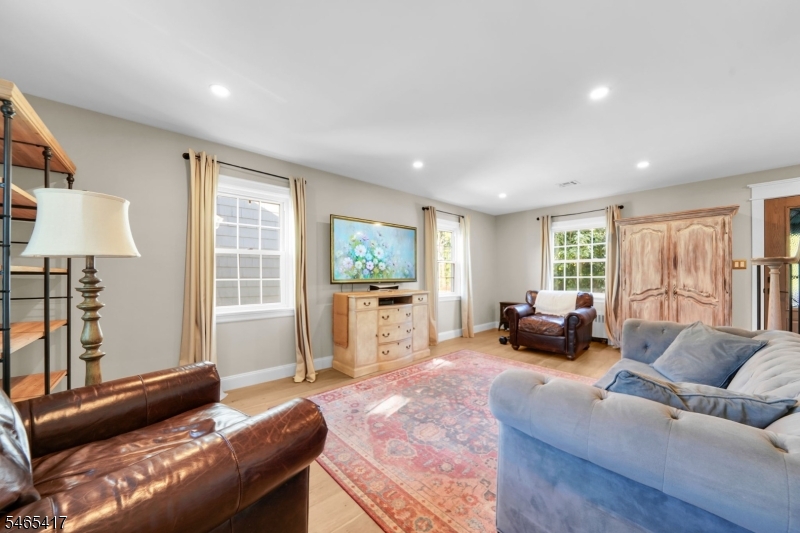 644 Golf Ter Property Photo 6