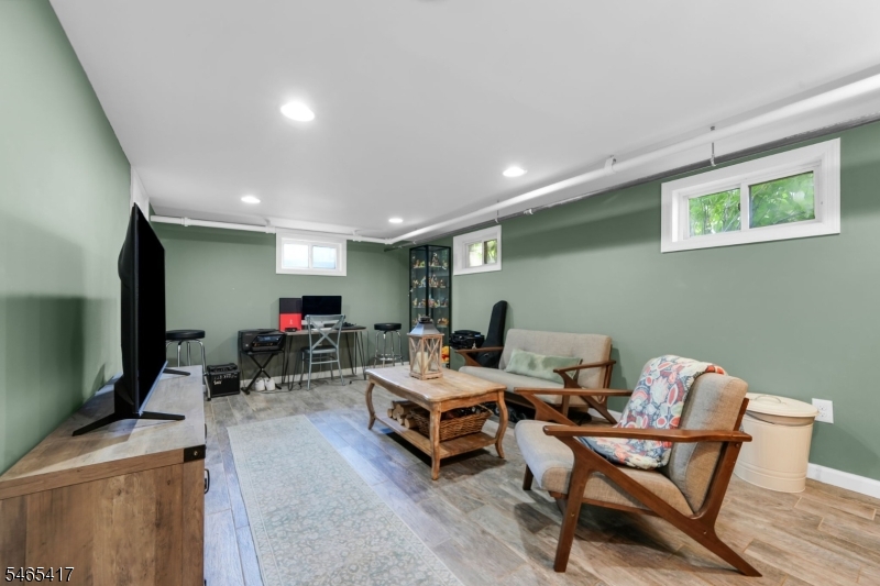 644 Golf Ter Property Photo 18