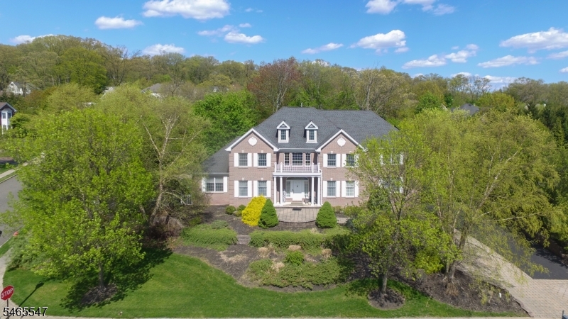 3 Bayberry Ln