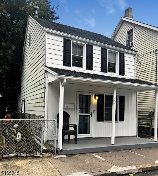 73 Market St Property Photo 1