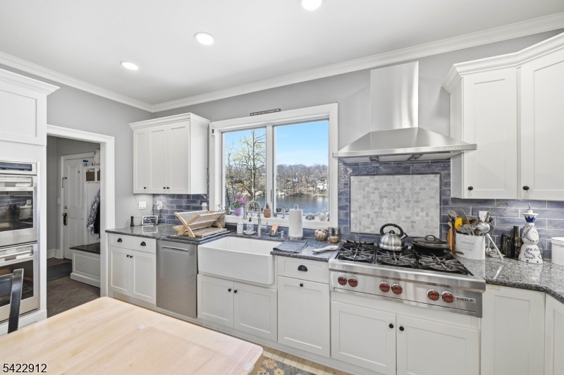 173 Point Breeze Dr Property Photo 14