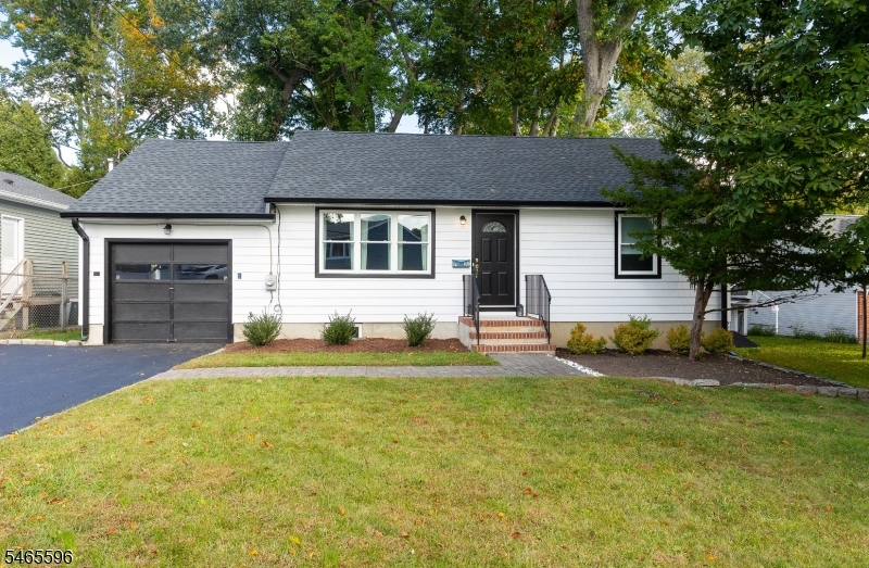161 Beachwood Rd Property Photo 1