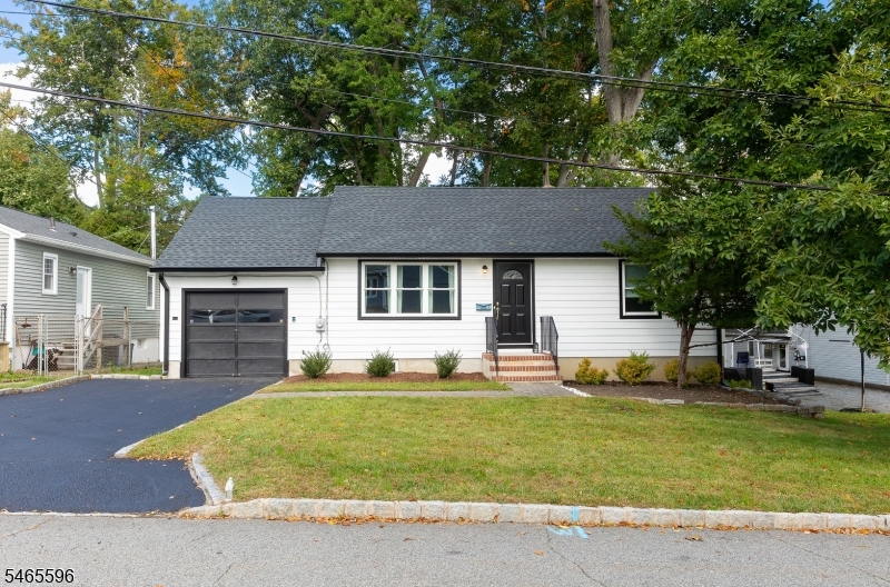 161 Beachwood Rd Property Photo 2