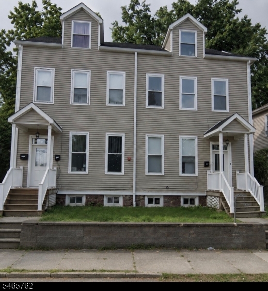 58 12Th Ave 4