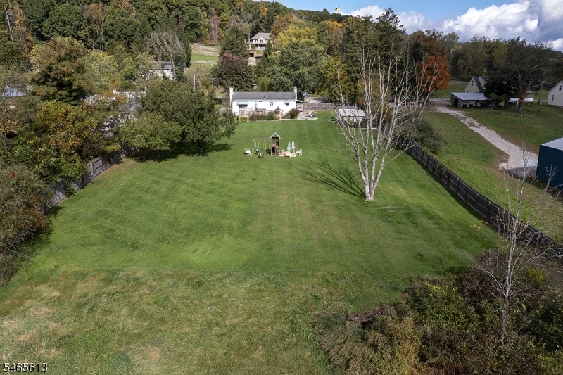369 County Rd 565 Property Photo 2