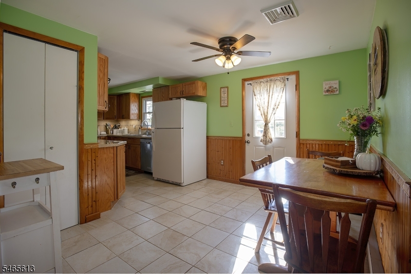 369 County Rd 565 Property Photo 9