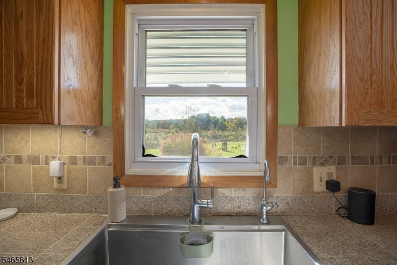 369 County Rd 565 Property Photo 11