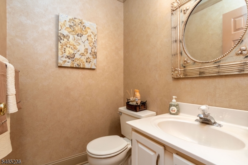 701 Porter Way West Property Photo 17