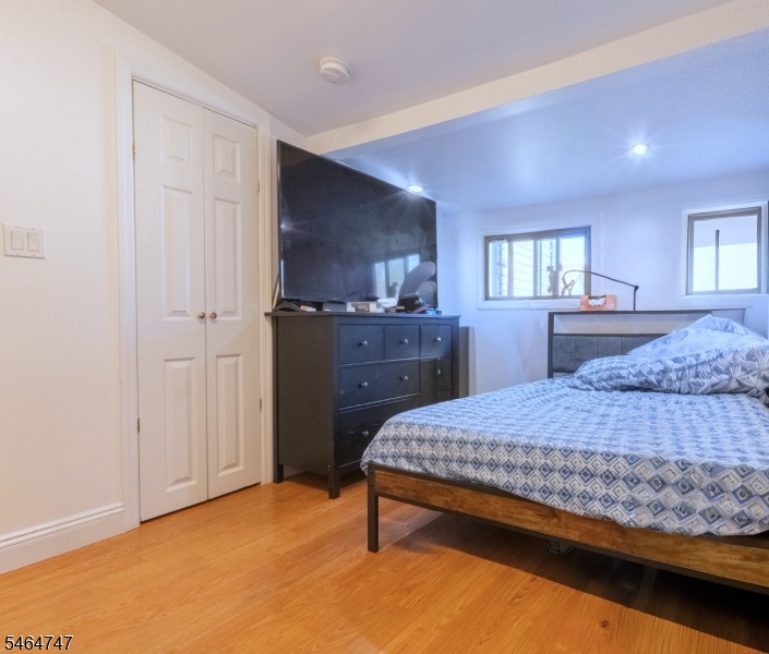 130 Erie St Property Photo 7