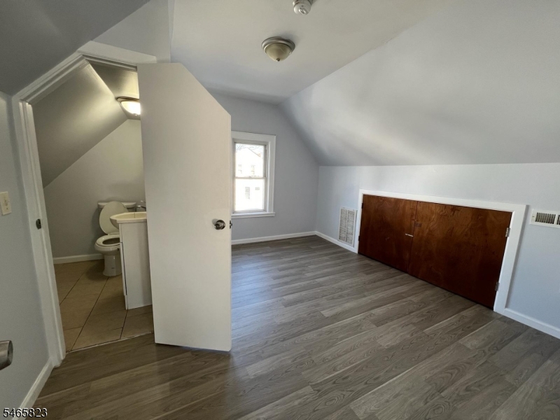 13 Garwood Pl Property Photo 3