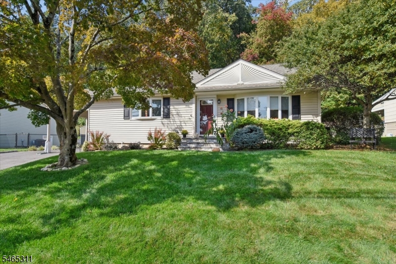 50 Parks Rd Property Photo 1