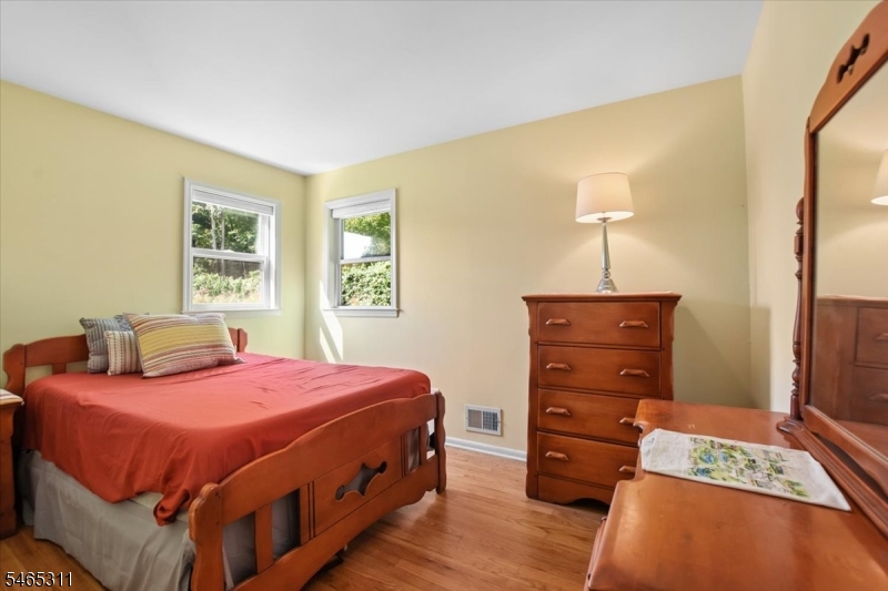 50 Parks Rd Property Photo 12