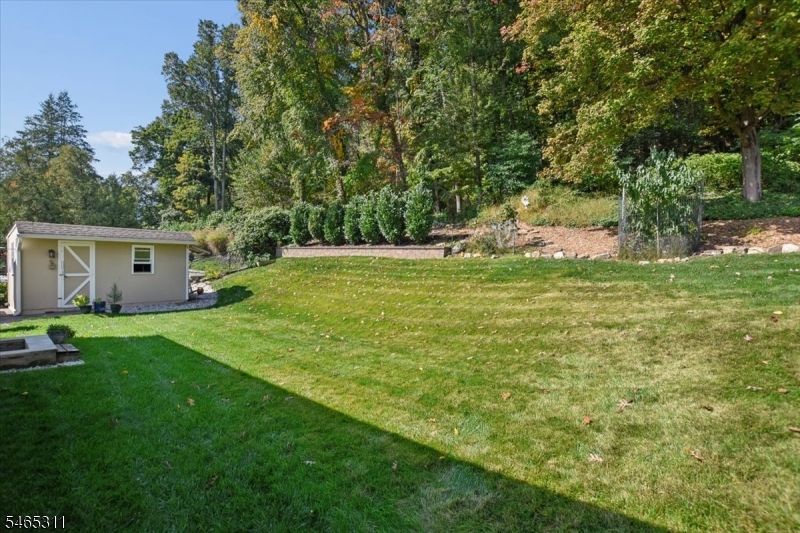50 Parks Rd Property Photo 27