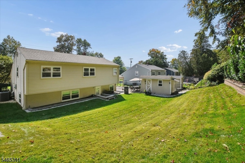 50 Parks Rd Property Photo 28