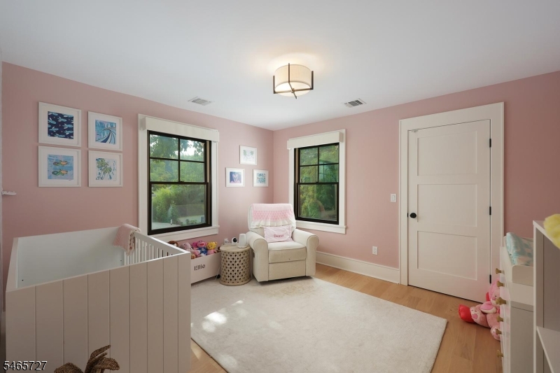 8 Locust St Property Photo 19