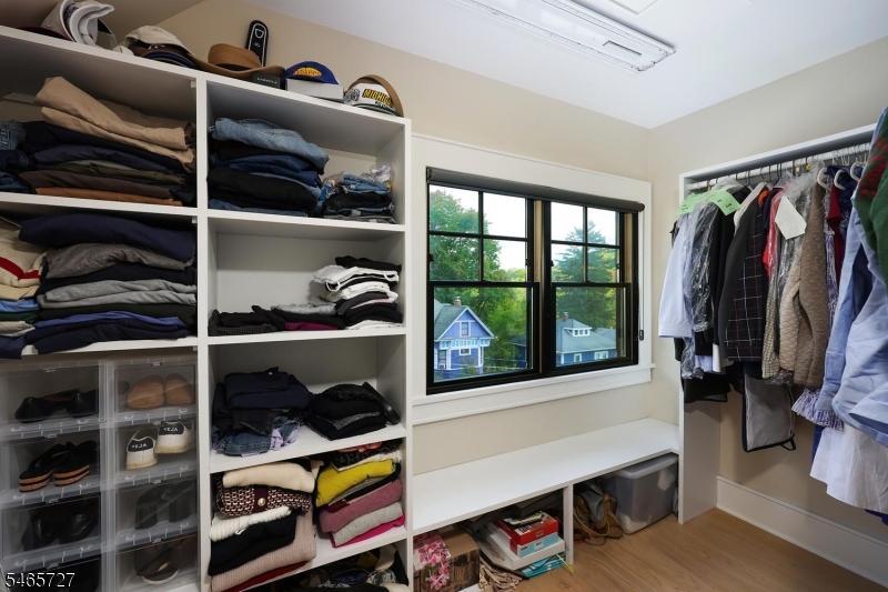 8 Locust St Property Photo 30