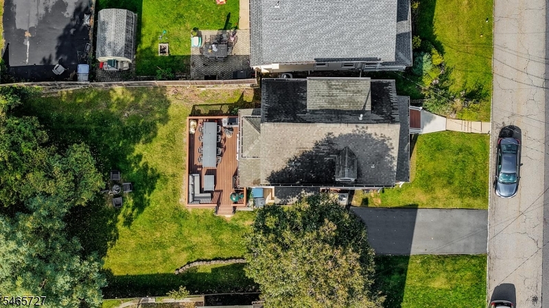 8 Locust St Property Photo 34
