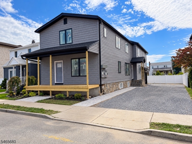 80 Tuttle St