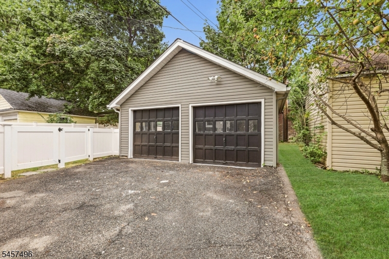 109 Milton Pl Property Photo 42