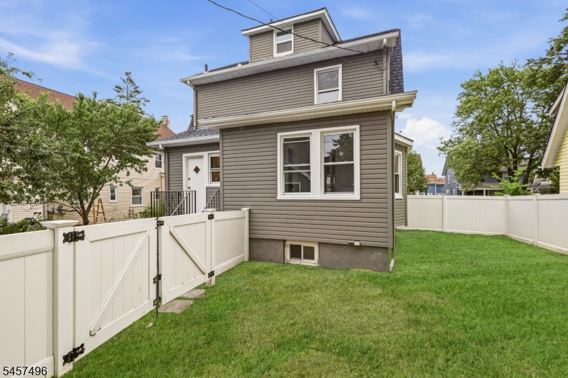 109 Milton Pl Property Photo 44