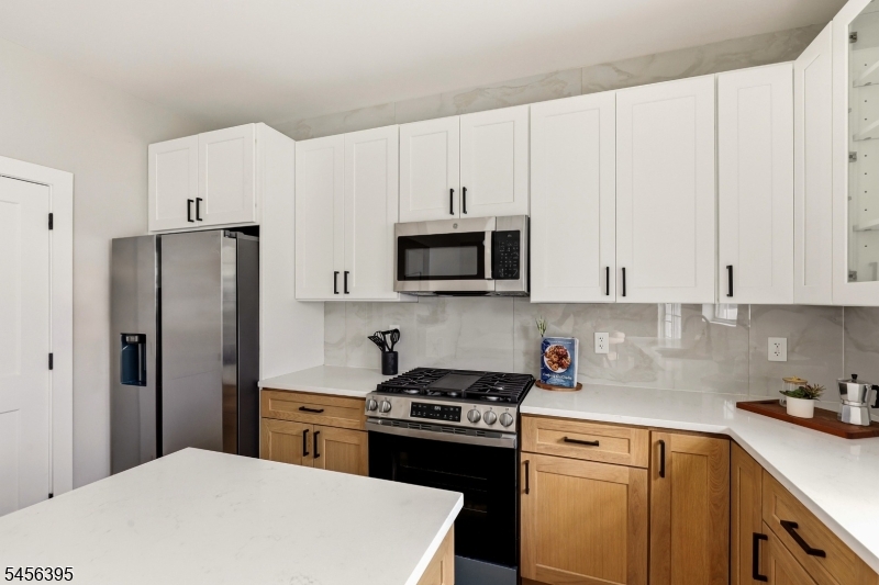 8 Somerset St Property Photo 13