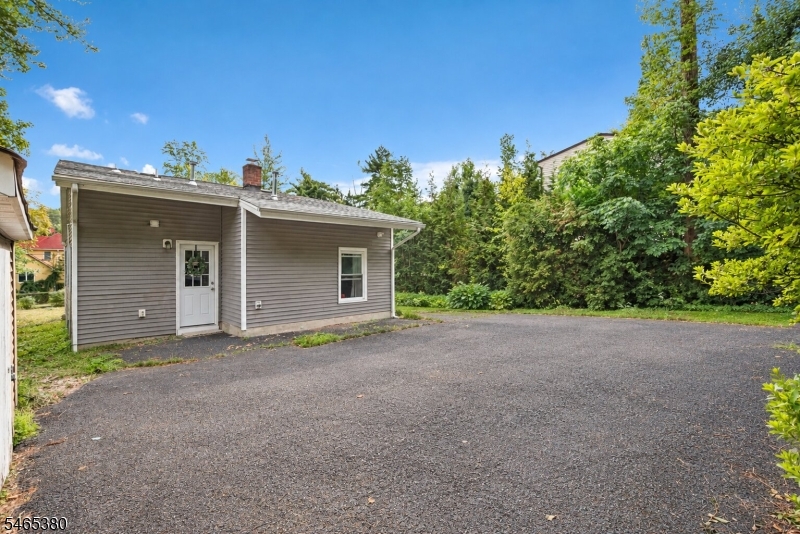 41 Hillcrest Road Property Photo 22