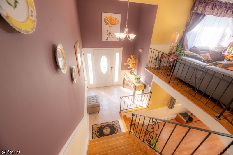 4 Charles Ct Property Photo 4