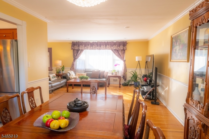 4 Charles Ct Property Photo 7