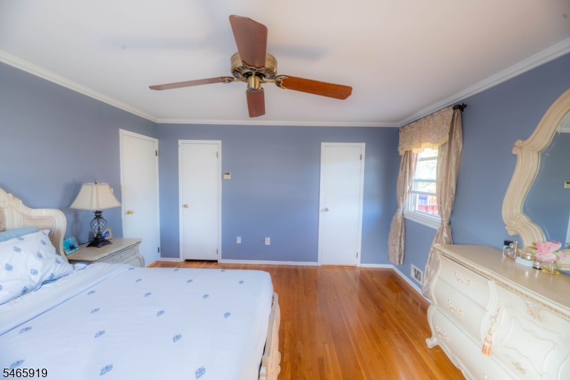 4 Charles Ct Property Photo 16